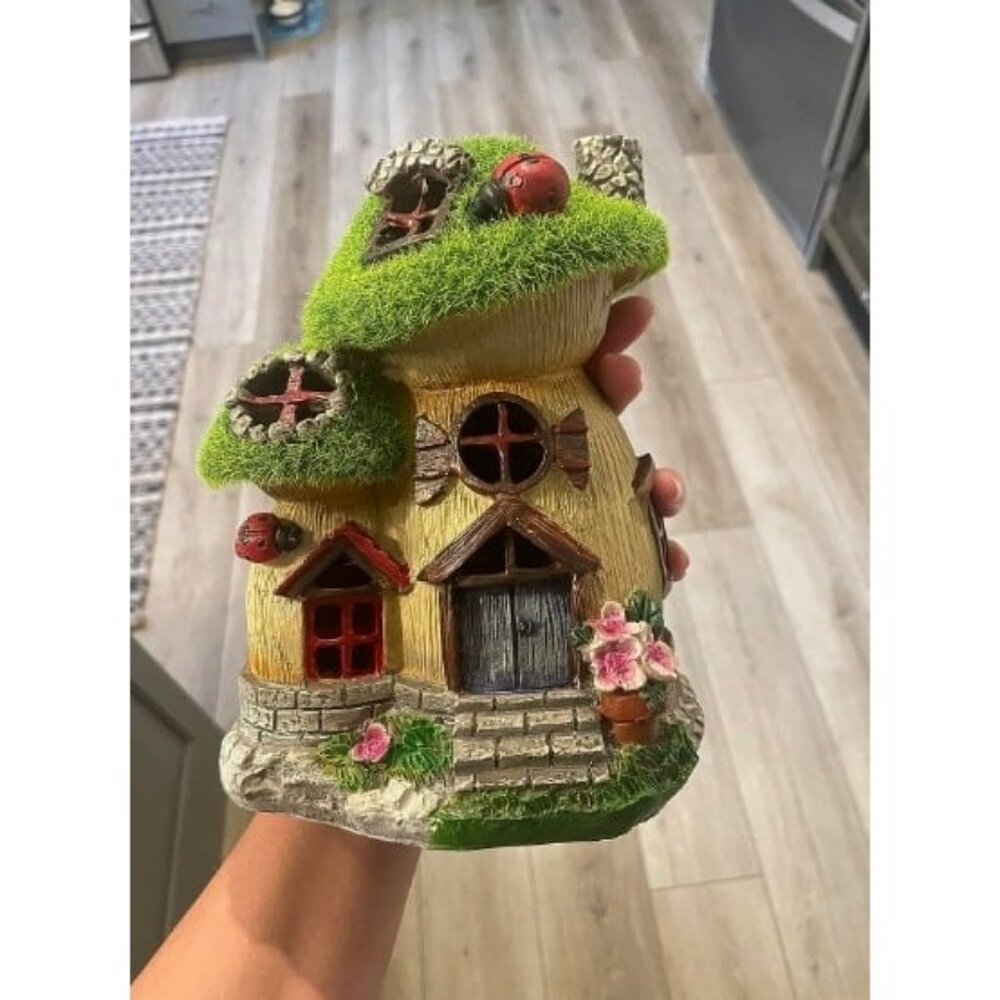 Mushroom Garden Statues with Outdoor Solar Light, Green Flocked Fall Decor